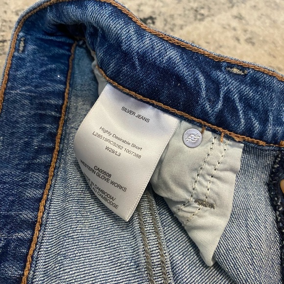 Rhinestone fringe top with Rhinestone fringe shorts. - Picture 9 of 12